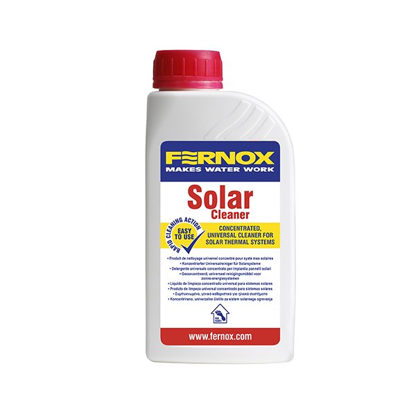 Универсален концентрат за почистване на слънчеви инсталации Fernox Solar Cleaner liquid 500 ml